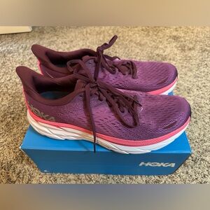 Hoka One One Women’s Clifton 8 Size 11